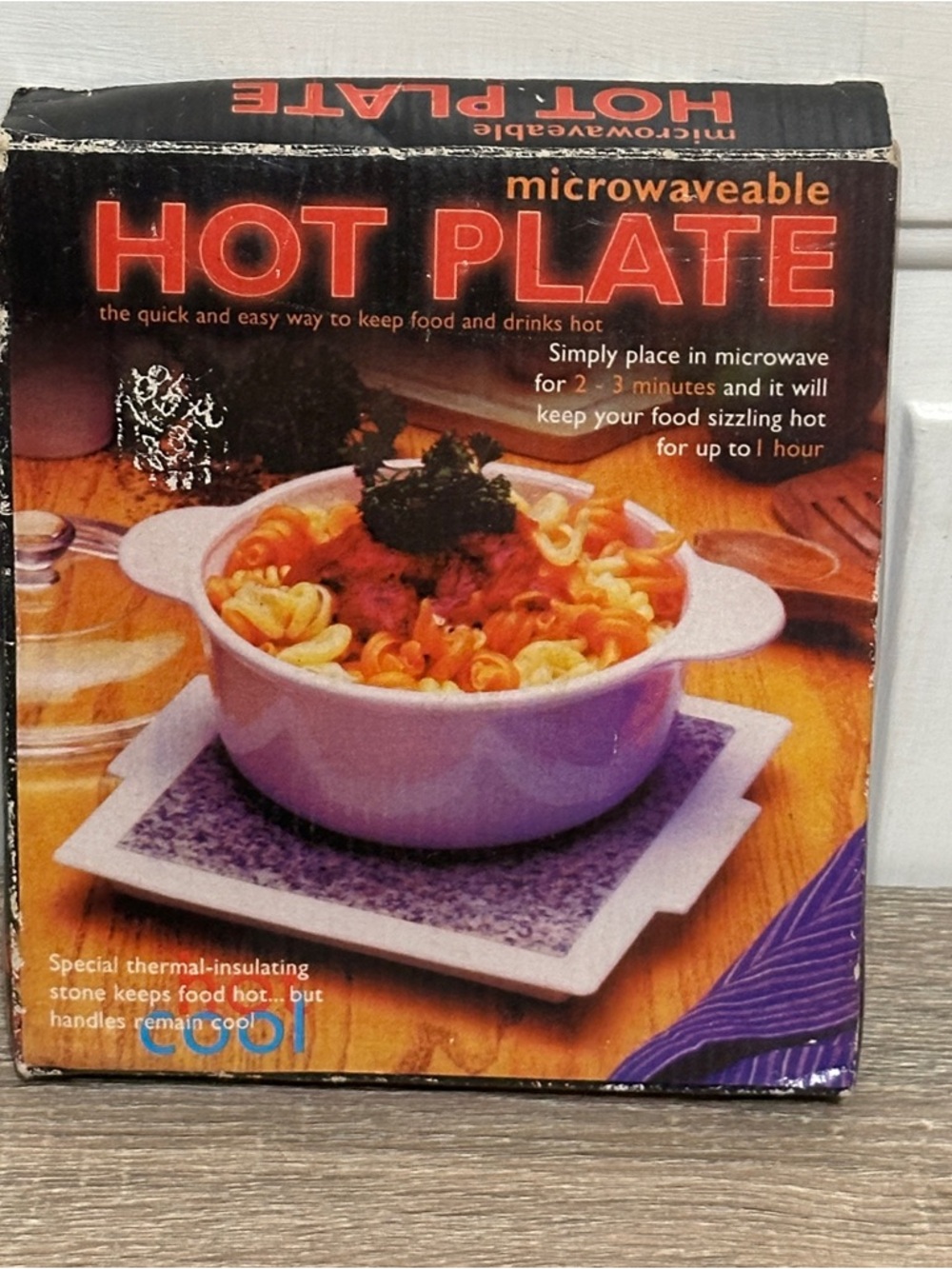 Microwaveable Hot Plate - White Thermal-Insulating Plate